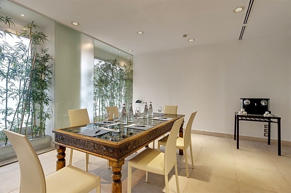 Precise House Mantegna Roma 