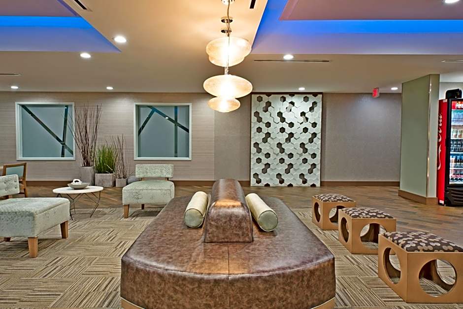 Holiday Inn Express & Suites Harrisburg S - New Cumberland By IHG