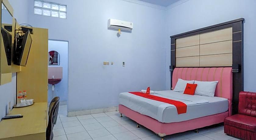 RedDoorz Plus Syariah near Stasiun Pekalongan 2