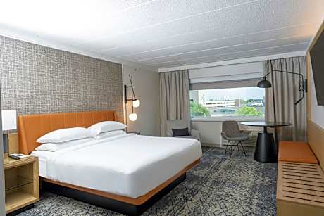 Guest Room, 1 King
