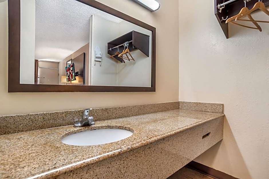 Red Roof Inn Montgomery - Midtown