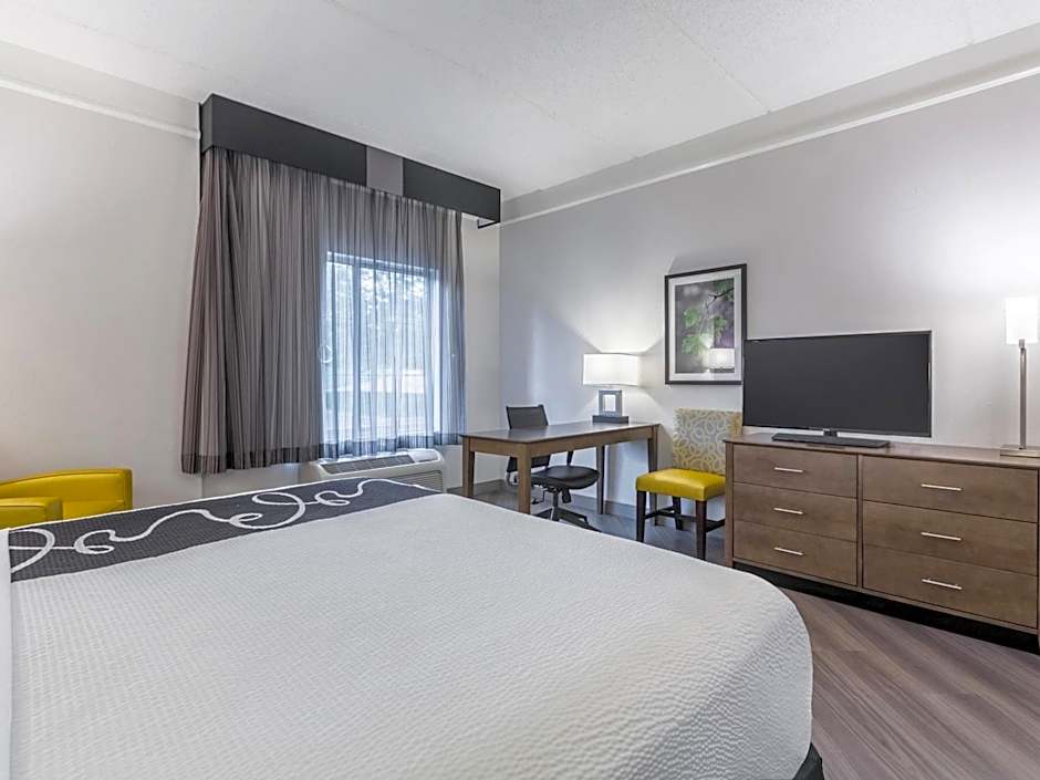 La Quinta Inn & Suites by Wyndham Atlanta Alpharetta