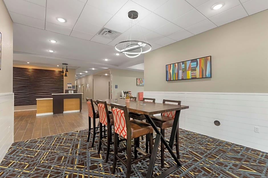 Best Western Plus Coralville Hotel