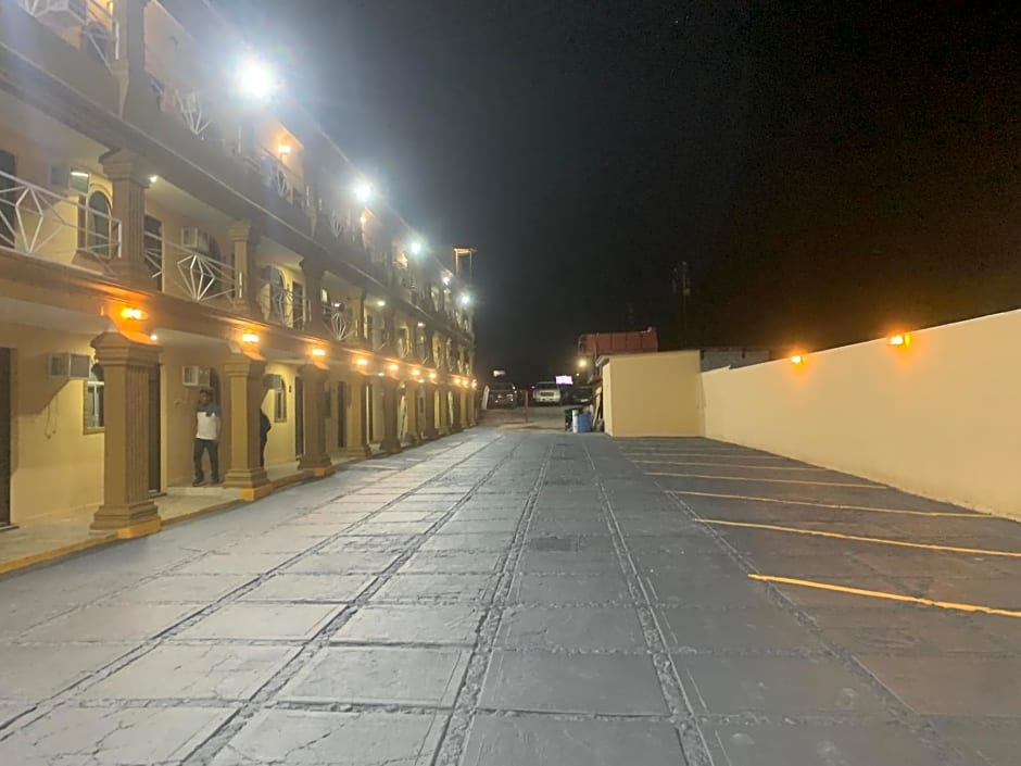 Hotel Los Arcos