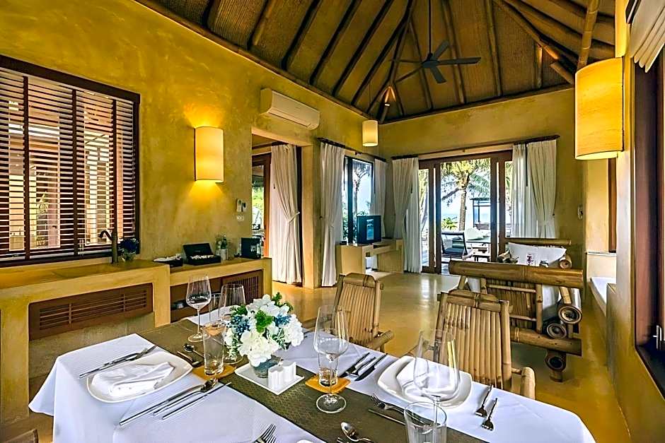 High Season Pool Villa & Spa