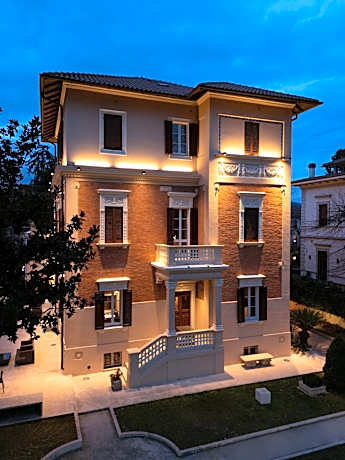 UNAHOTELS Villa dei Platani Foligno