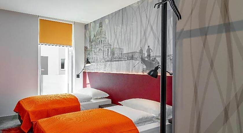 CAMPANILE DUISBURG CITY