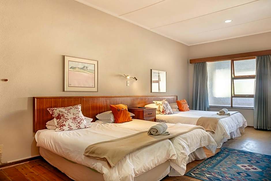 Karoo Country Inn