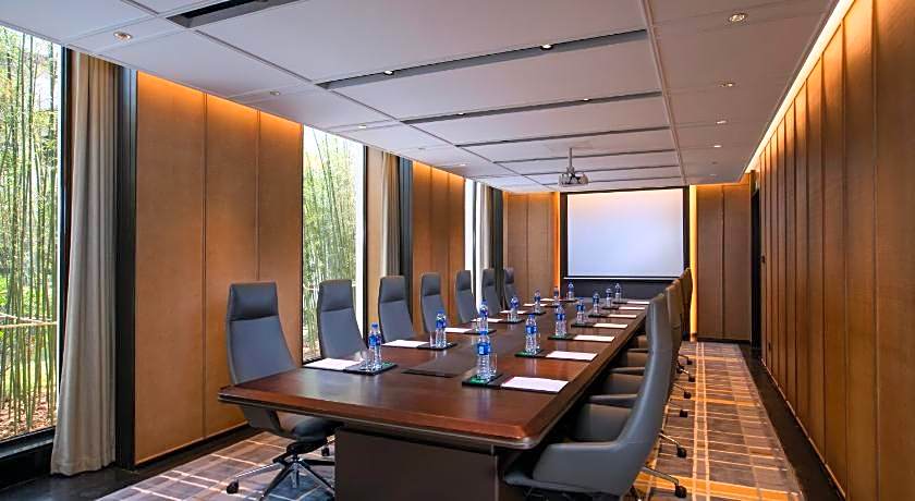 HUALUXE Xian Tanghua By IHG