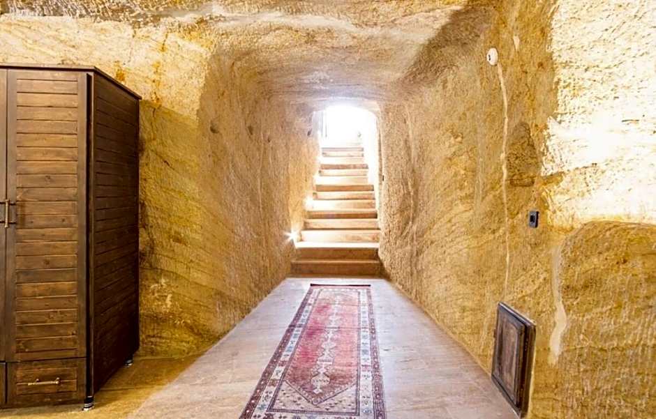 Uzay Cave Suite Hotel