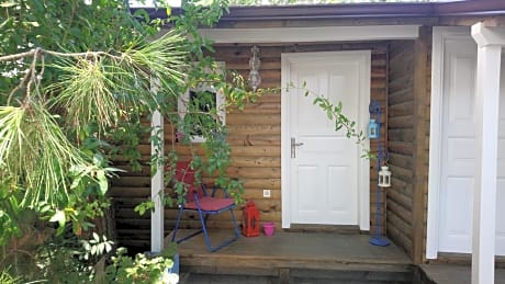 Bungalow with Garden View