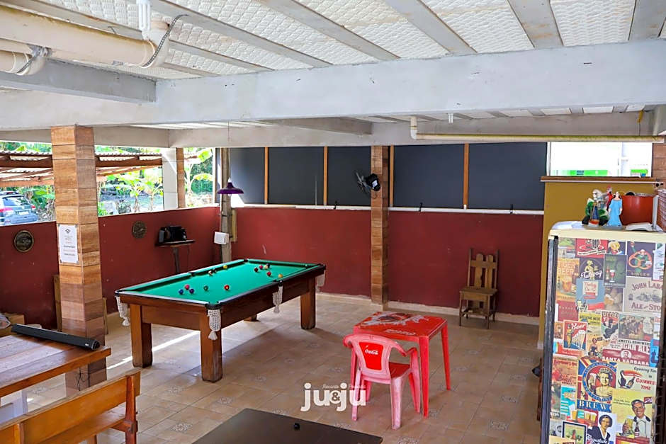 Recanto Pousada JU&JU com piscina COMPARTILHADA