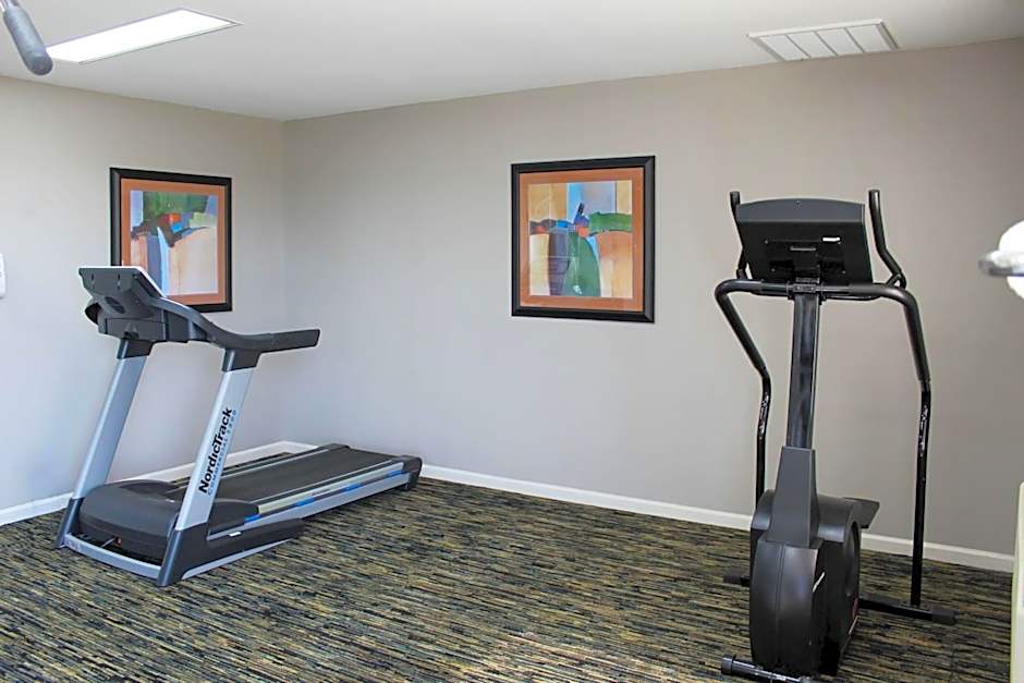 Quality Inn Crossville Near Cumberland Mountain State Park
