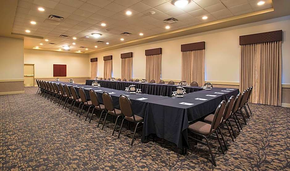 Best Western Plus Winnipeg Airport Hotel