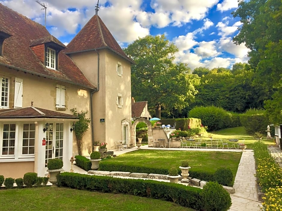 Le Petit Chateau De Sainte Colombe