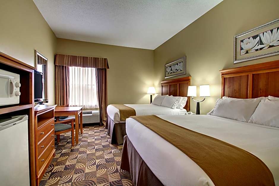 Holiday Inn Express Hurricane Mills Waverly By IHG