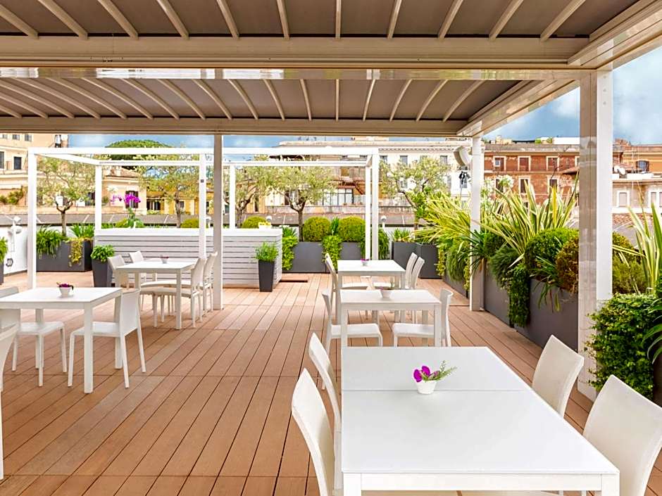 Mercure Rome Colosseum Centre