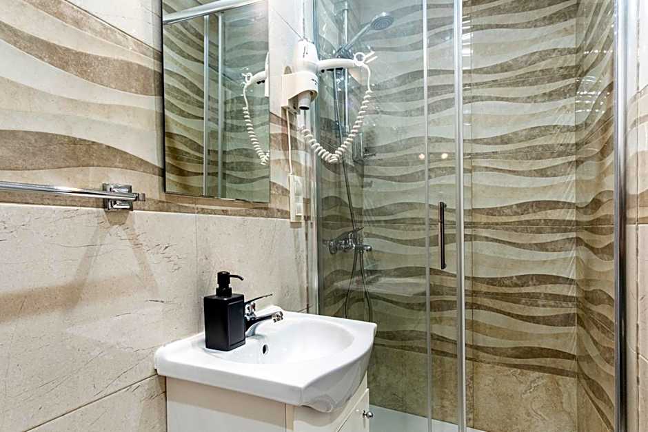 Hostal Rincón de Sol - Centro Madrid - Self Checkin