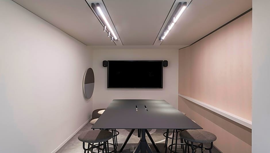 Kimpton St Honore Paris By IHG