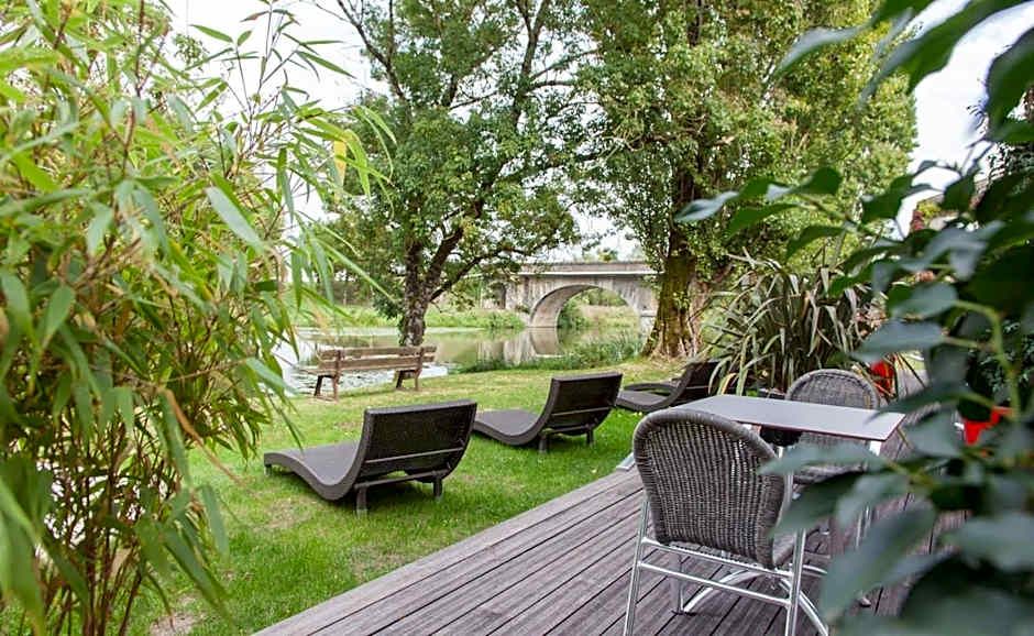 Logis Auberge De La Riviere