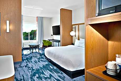 King Studio Suite with Sofa Bed - Hearing Accessible