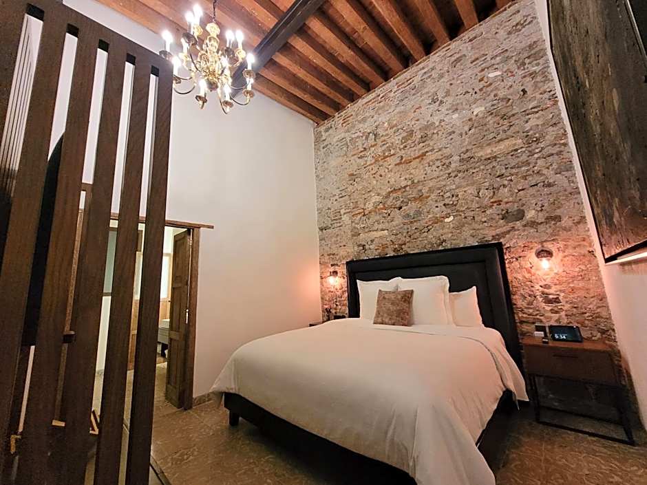 Milo Collection Hotel