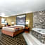 Super 8 by Wyndham Ottawa