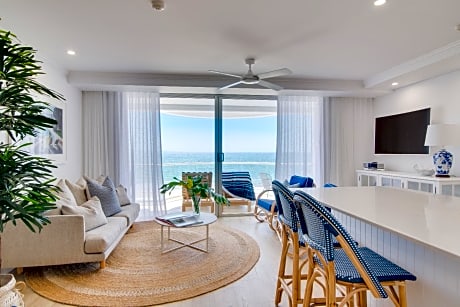 Deluxe One-Bedroom Apartment - Penthouse