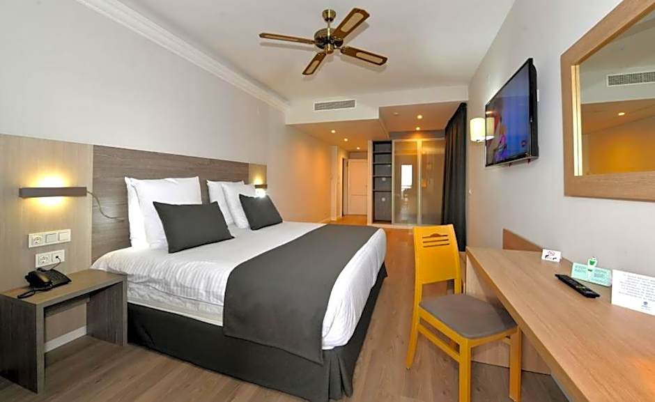 Hotel Salobreña Suites