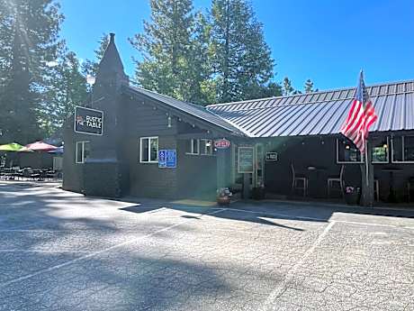 Sierra Woods Lodge