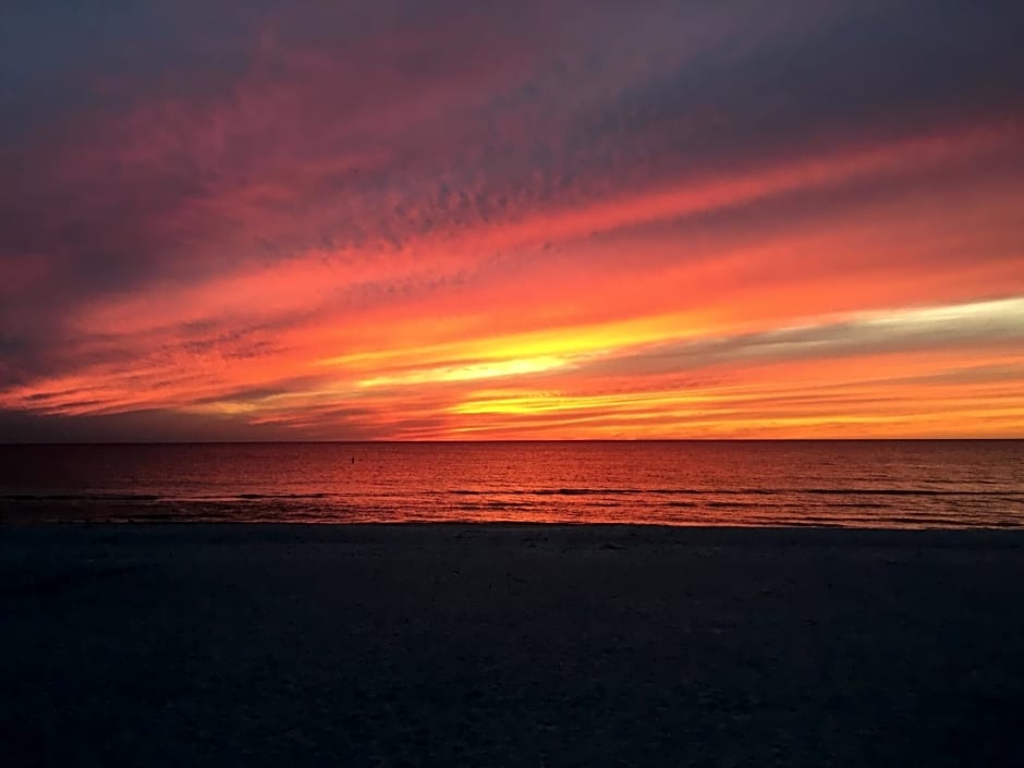 Sabal Palms Inn