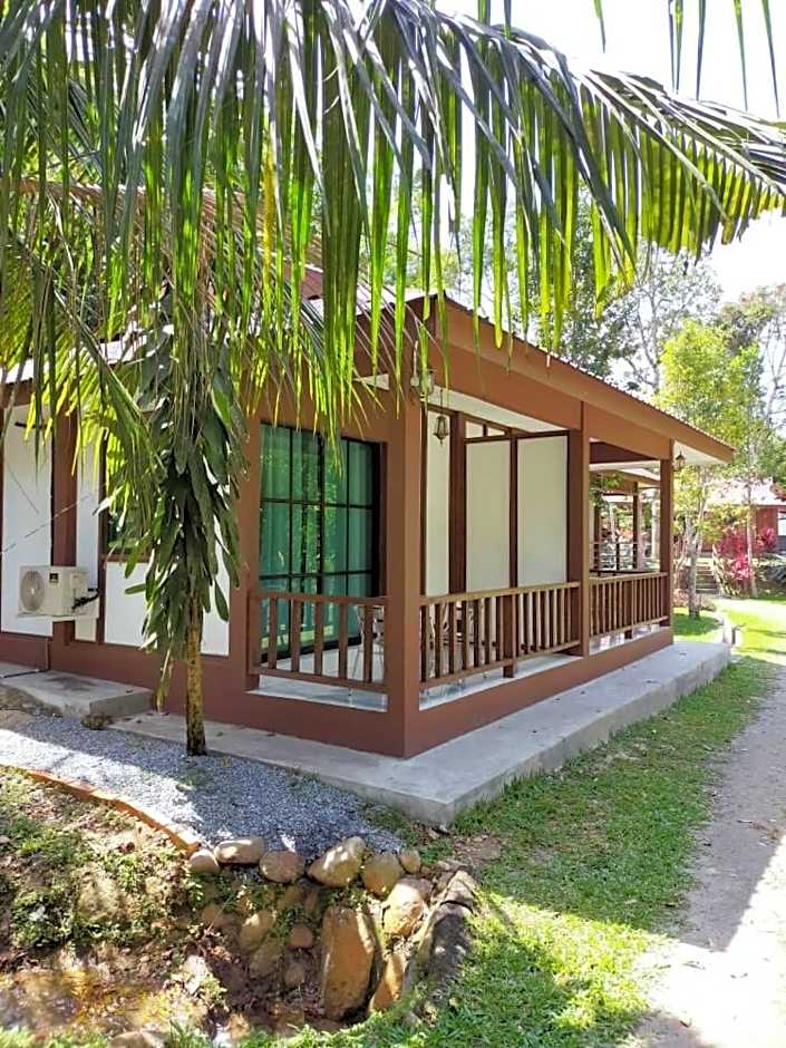 D'Impiana Riverview Chalet # Lenggong