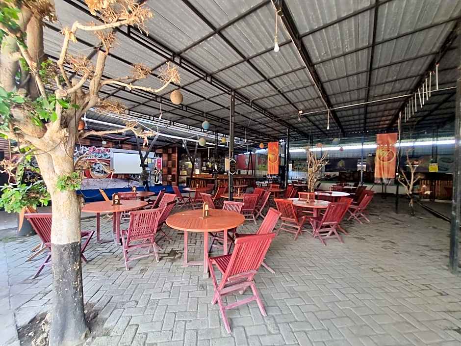 Hotel O New Asembagus 2