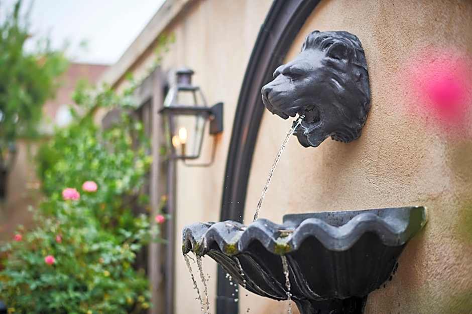 French Quarter Inn