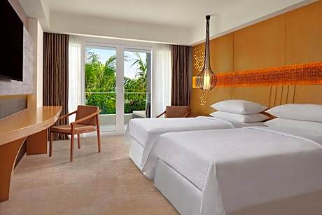 Larger Guest room, 2 Twin/Single Bed(s), Garden view, Balcony
