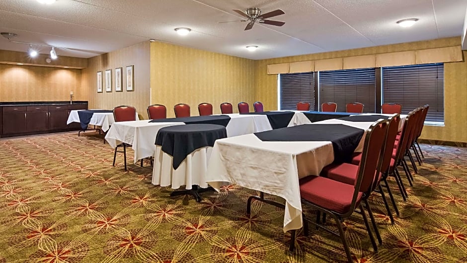 Best Western Plus Cobourg Inn & Convention Centre