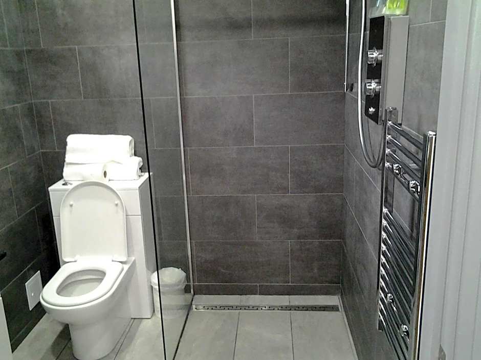 Lady Charlotte Guest rooms triple rooms