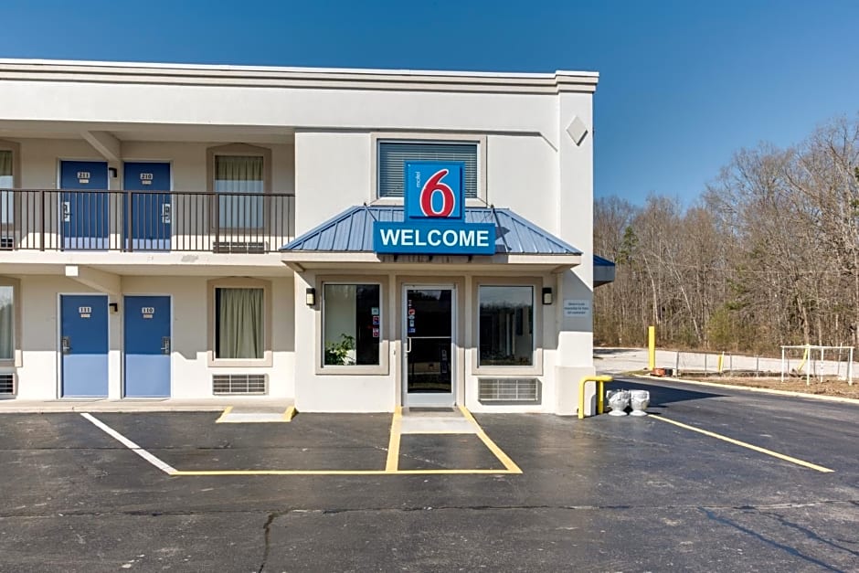 Motel 6 Kingston