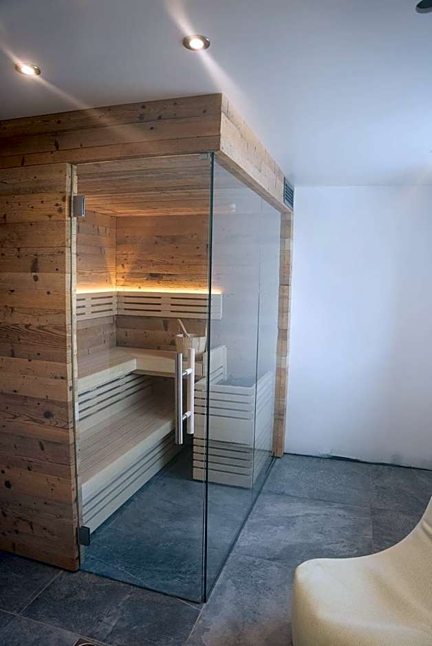 Les Cèdres - Hôtel - Restaurants - Spa