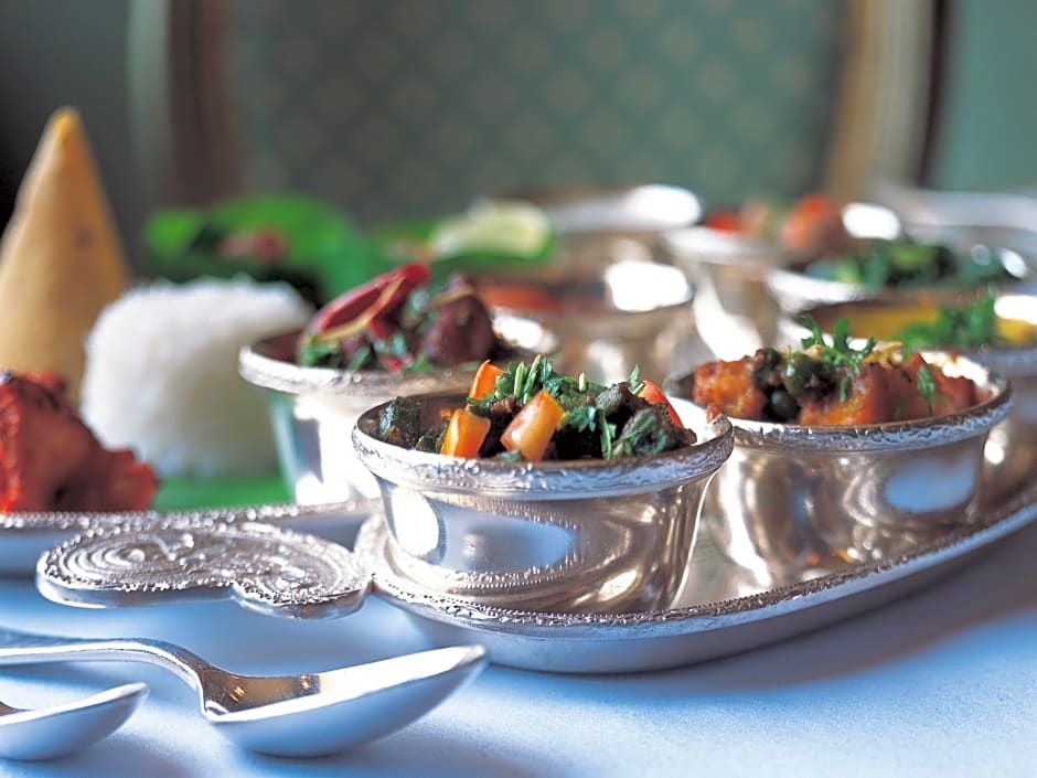 Hotel Naveen Lakeside