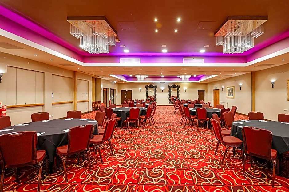 Gloucester Robinswood Hotel By Sunday