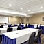 Country Inn & Suites by Radisson, San Jose International Airport, CA