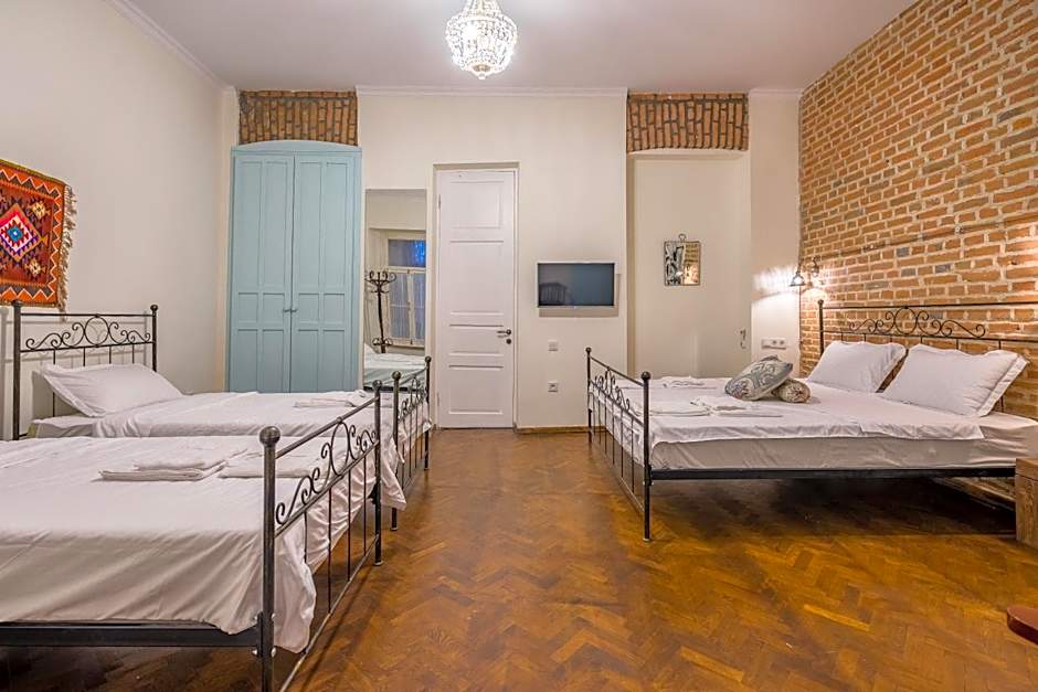 Doors Meidan Design Hotel