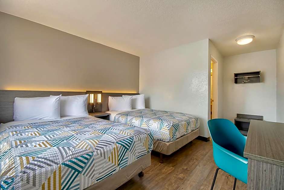 Motel 6 Santa Fe