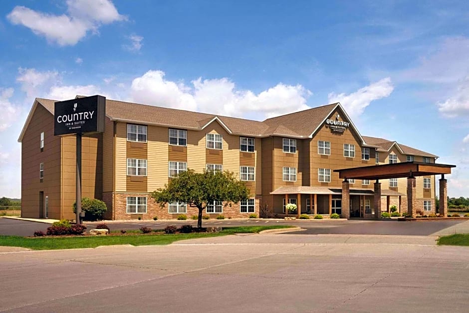 Country Inn & Suites by Radisson, Moline Airport, IL