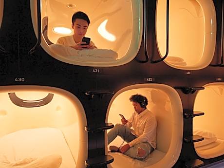 Capsule Room for Male