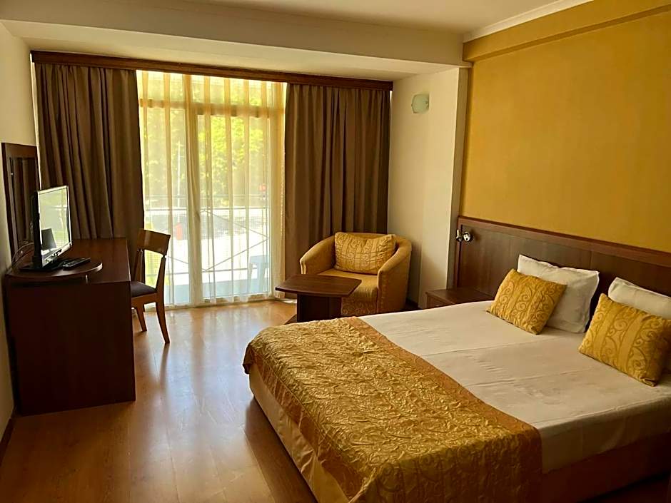Park Hotel Perla