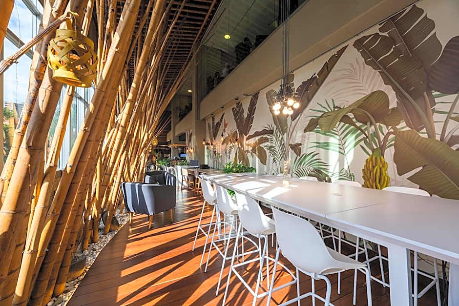 Diez Hotel Categoría Colombia