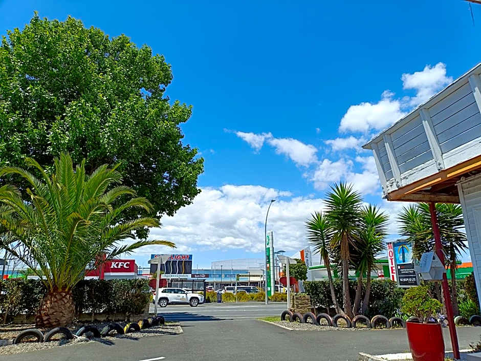 Rainbow Motel & Guest House