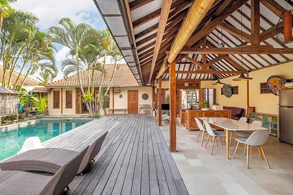 Gorgeous 4 BR Villa in Canggu